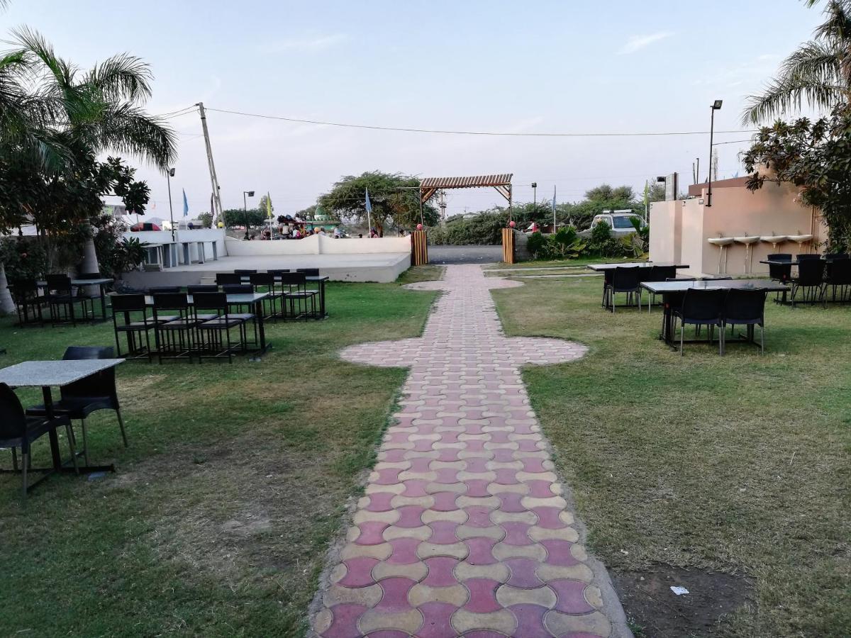 Hotel Shiv Regency Kukma Exterior photo